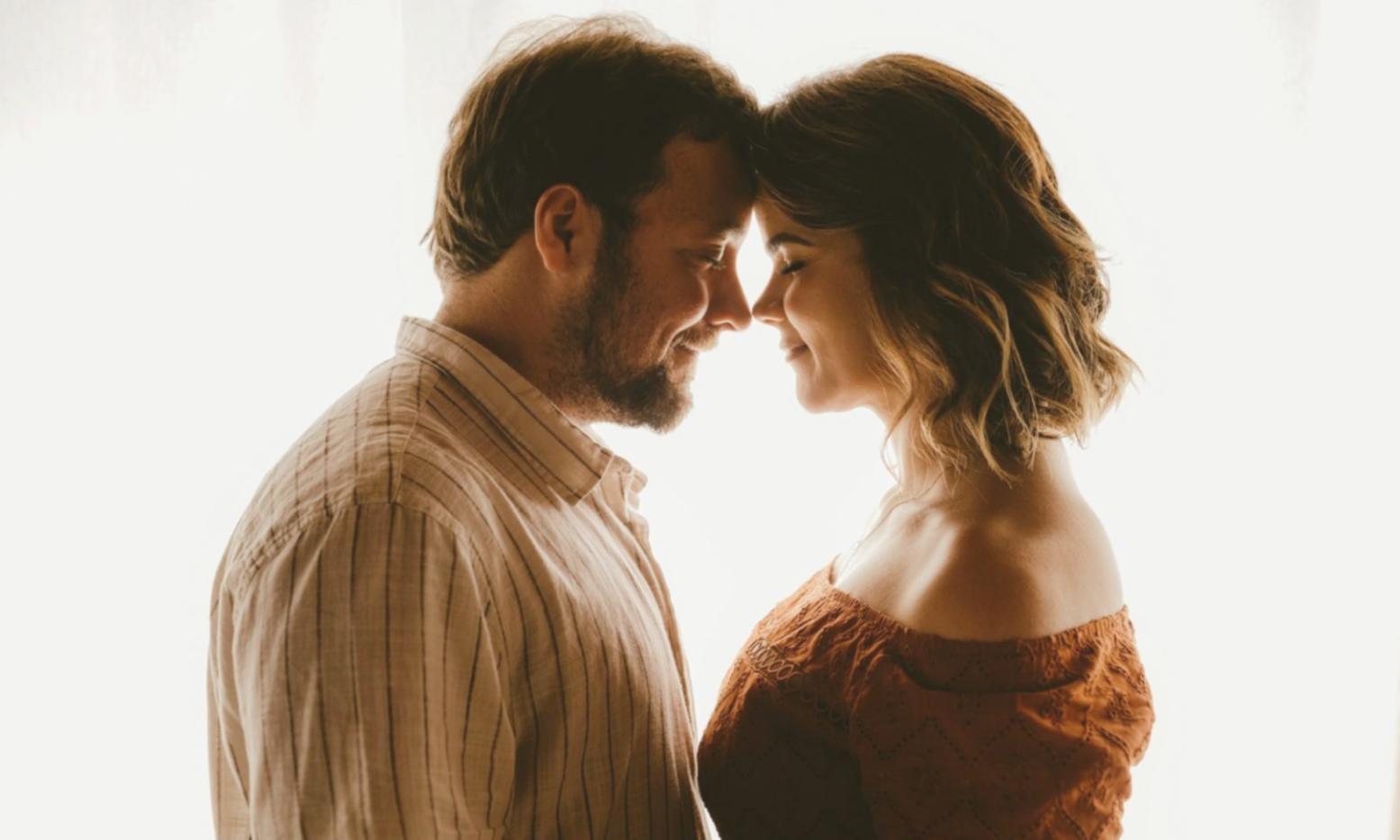 Paargespräch in ruhiger Atmosphäre